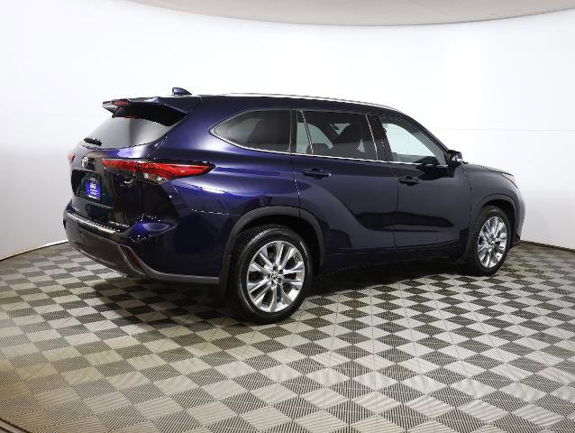 Used 2021 Toyota Highlander Limited w/ Protection Package #3 (TMS) image 4