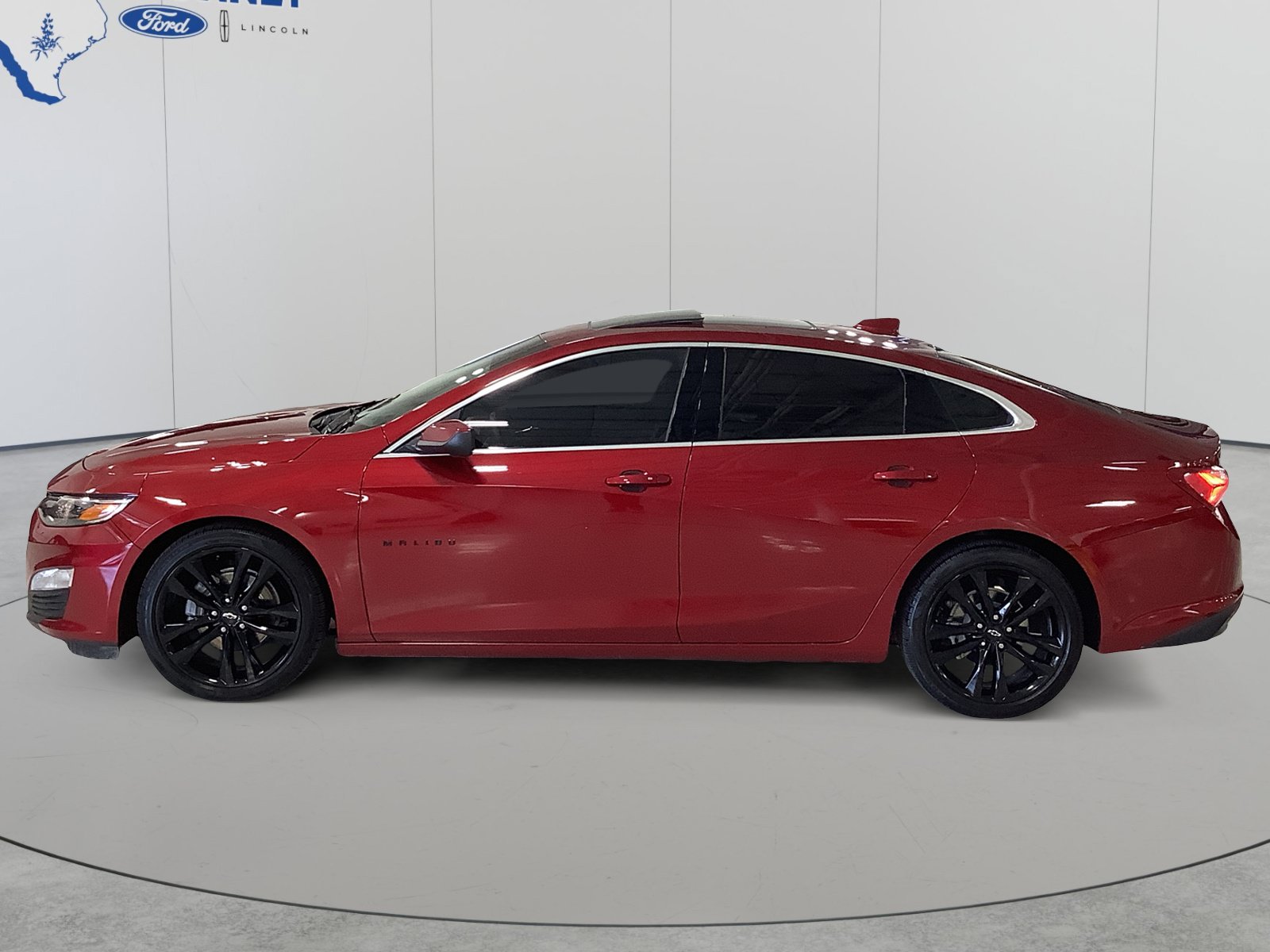 Used 2025 Chevrolet Malibu LT w/ Sport Edition FWD image 8