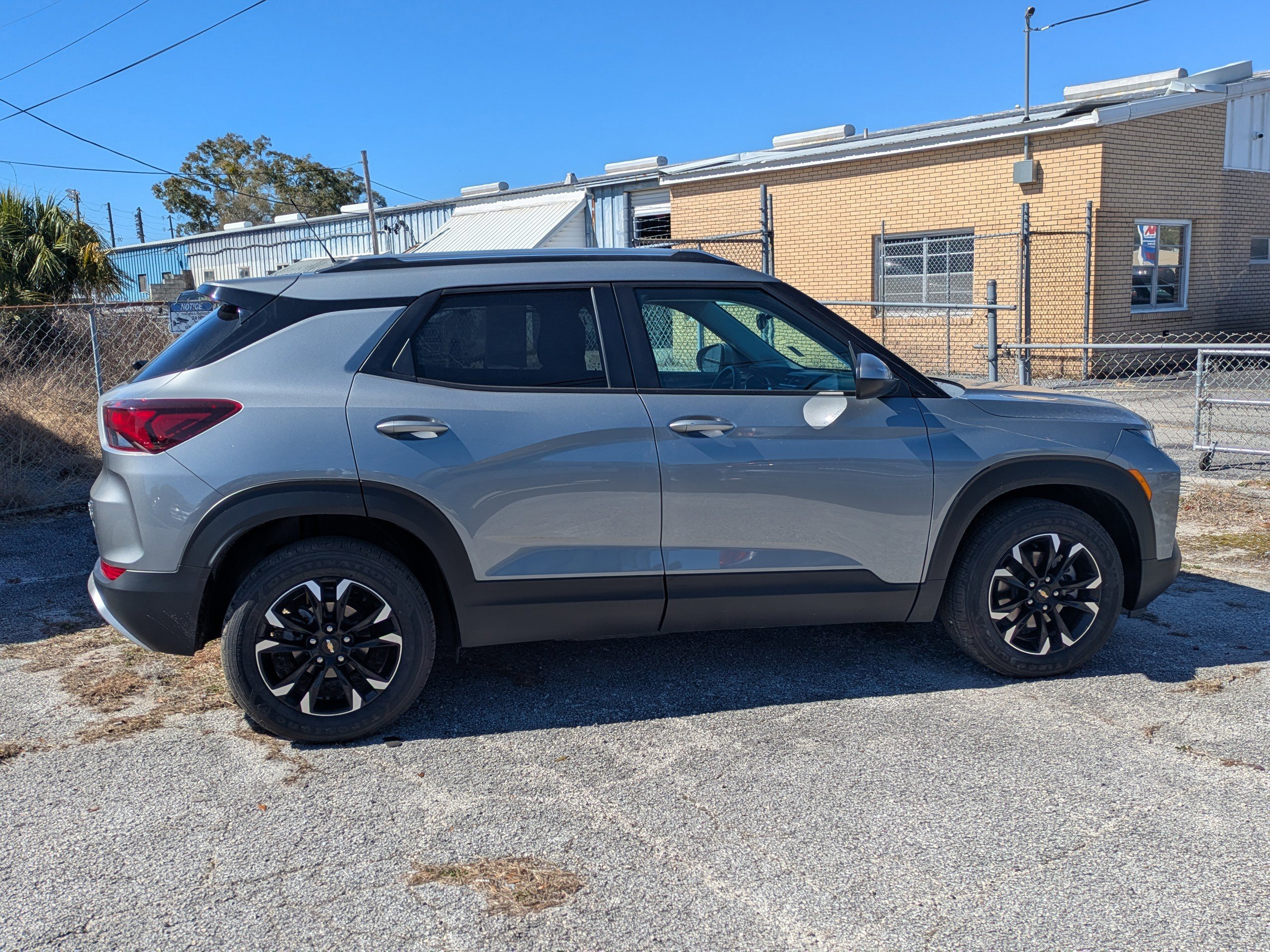 Used 2023 Chevrolet TrailBlazer LT image 6