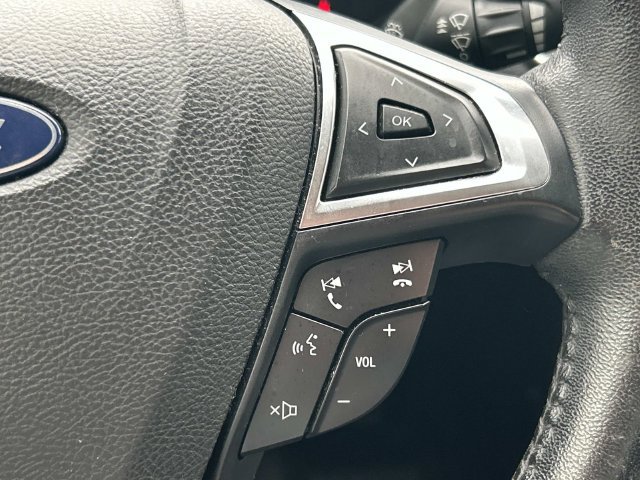 Certified 2018 Ford Fusion SE w/ Equipment Group 201A FWD image 32