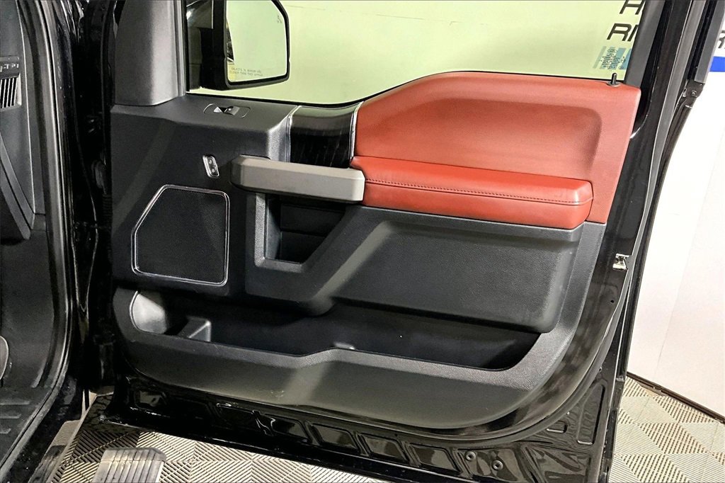 Certified 2019 Ford F150 Platinum w/ Equipment Group 701A Luxury image 19