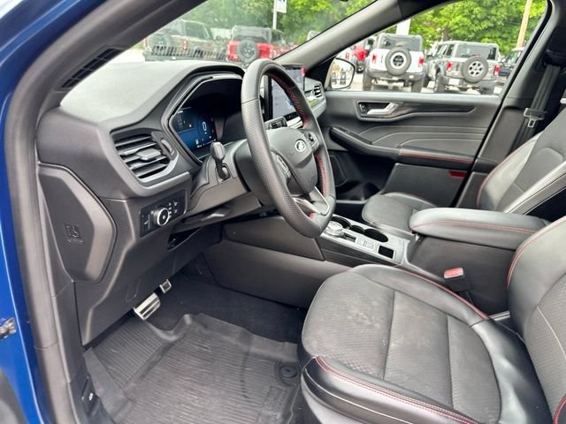 Certified 2023 Ford Escape ST-Line Select w/ Tech Pack #2 AWD/4WD image 34