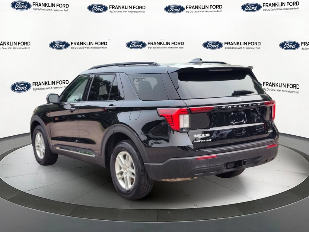 Certified 2025 Ford Explorer Active AWD/4WD image 3