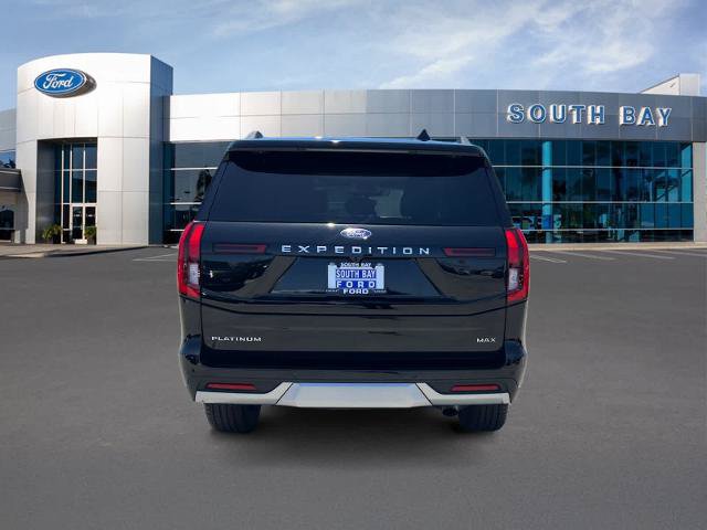 Certified 2025 Ford Expedition Max Platinum w/ Driver's Package AWD/4WD image 4