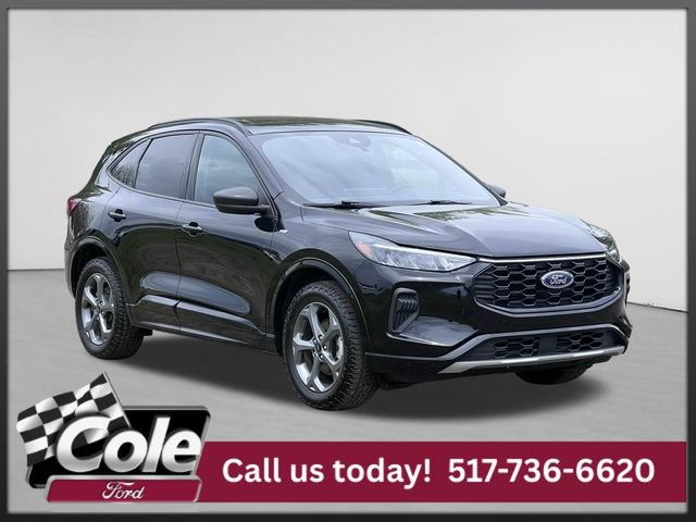 Certified 2024 Ford Escape ST-Line w/ Tech Pack #1 AWD/4WD image 1