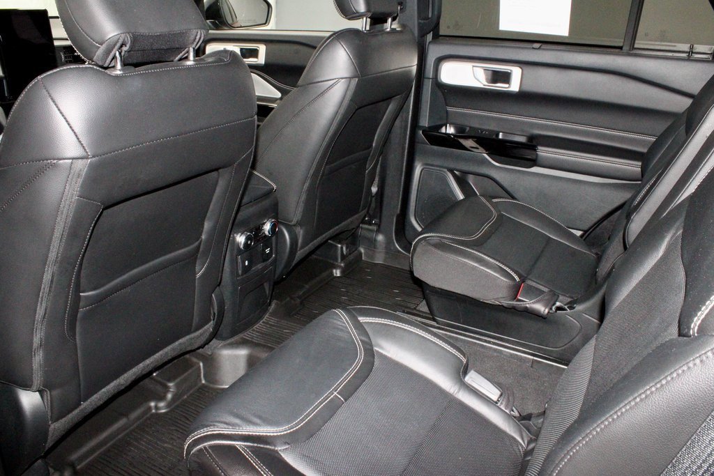 Certified 2022 Ford Explorer ST w/ Equipment Group 401A image 21