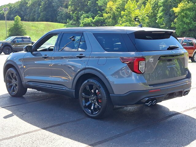Certified 2022 Ford Explorer ST w/ Equipment Group 401A AWD/4WD image 4