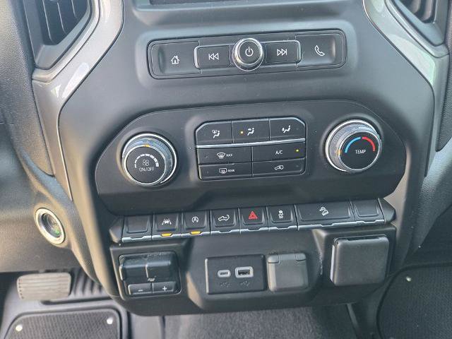 Used 2025 Chevrolet Silverado 1500 Custom Trail Boss w/ LPO, Dark Essentials Package AWD/4WD image 17