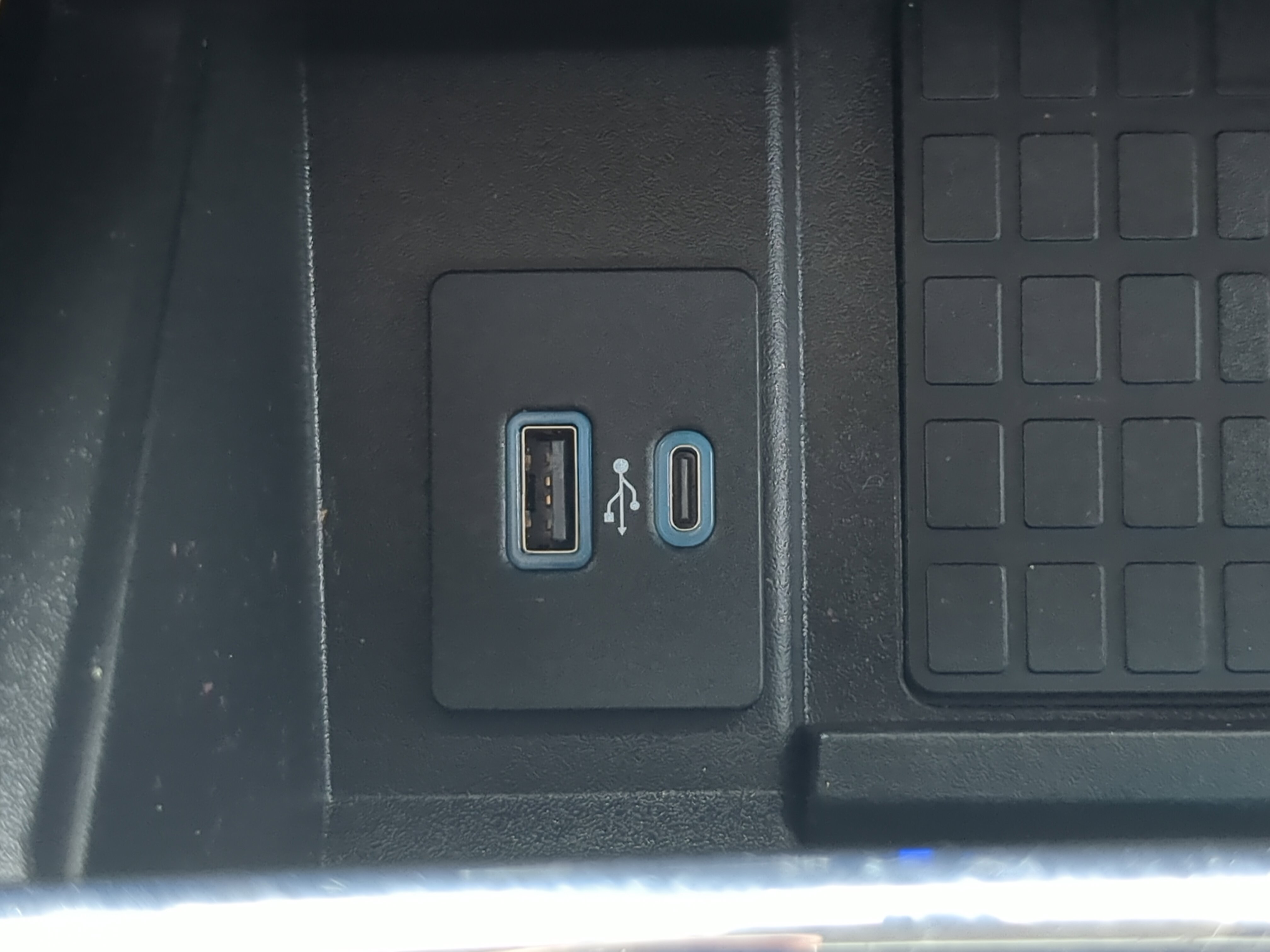 Certified 2021 Ford Expedition Limited RWD image 21