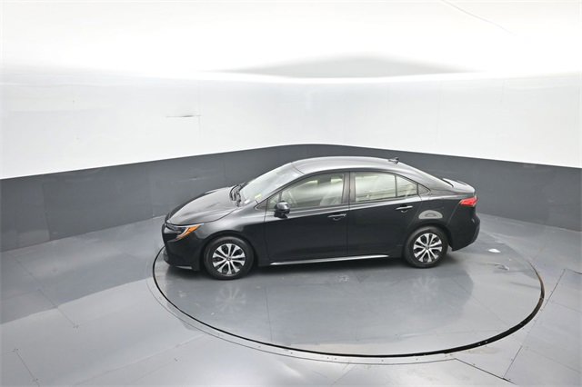 Used 2022 Toyota Corolla LE image 18