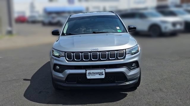 Used 2022 Jeep Compass Latitude AWD/4WD image 4