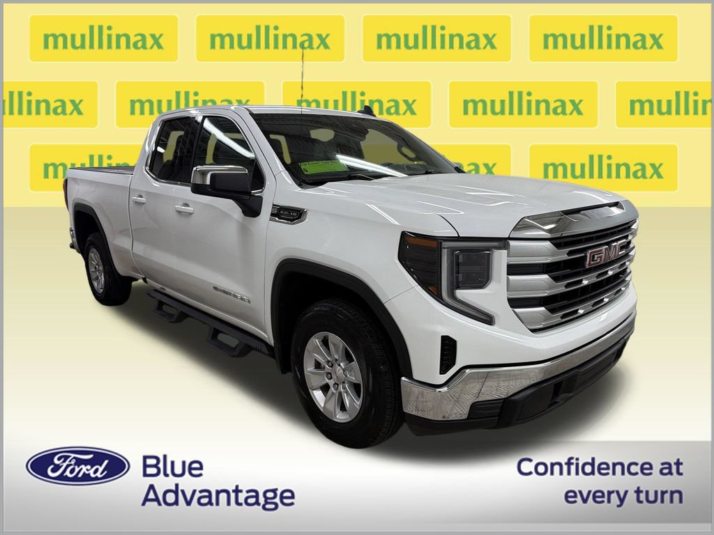 Used 2023 GMC Sierra 1500 SLE RWD image 2