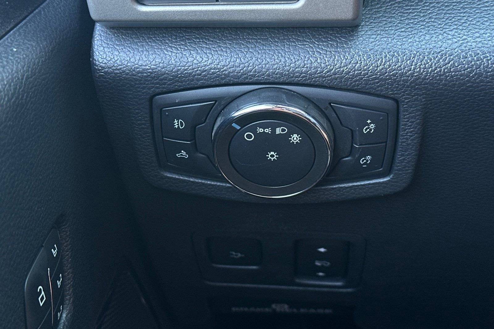 Certified 2022 Ford F250 Lariat w/ Lariat Ultimate Package image 29