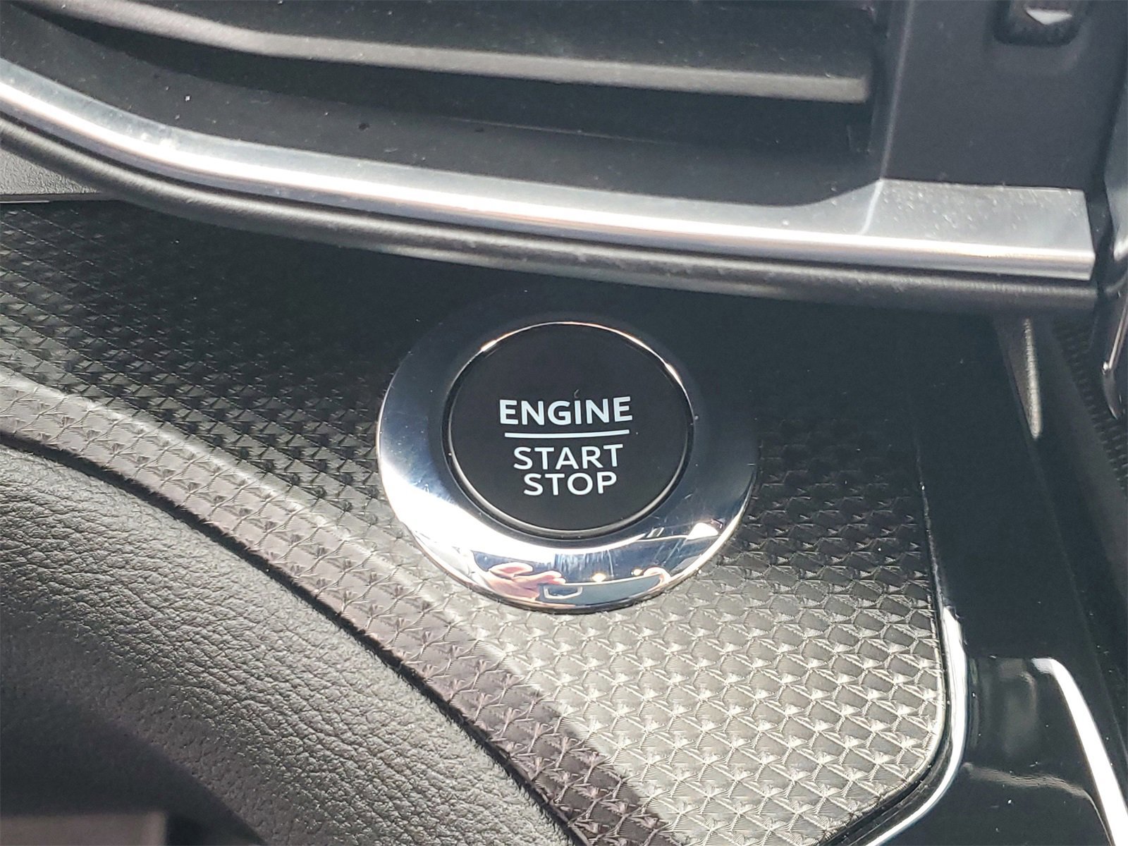 Certified 2023 Ford Explorer ST-Line w/ Class IV Trailer Tow Package image 30