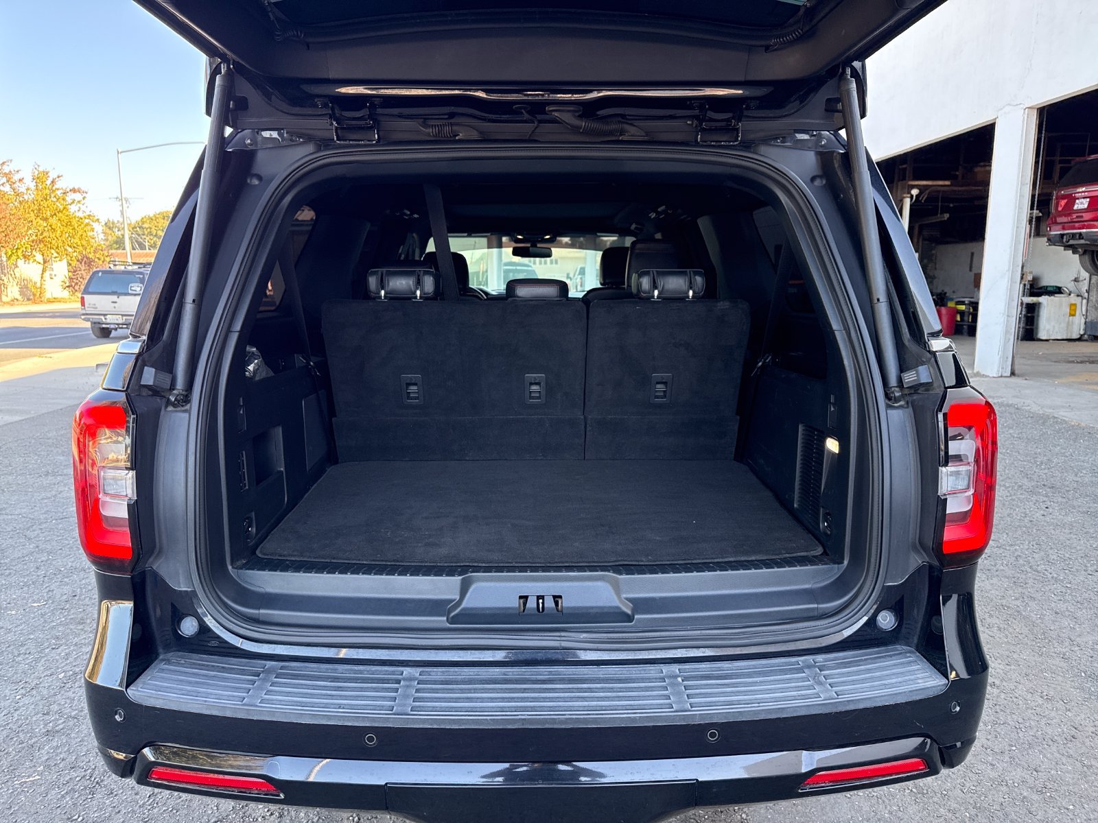Certified 2023 Ford Expedition Max Limited AWD/4WD image 23