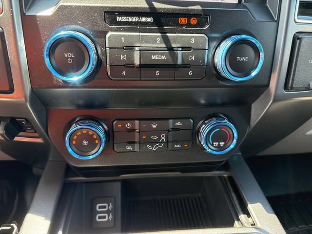 Certified 2019 Ford F250 XLT w/ XLT Value Package AWD/4WD image 30