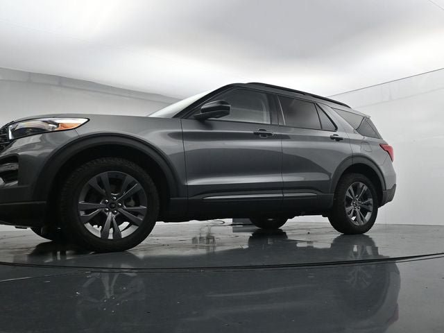Certified 2023 Ford Explorer XLT w/ Equipment Group 202A AWD/4WD image 34
