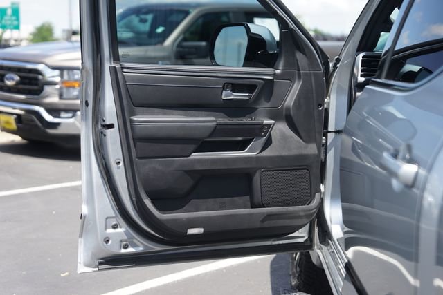 Used 2023 Toyota Tundra Platinum w/ Advanced Package AWD/4WD image 31