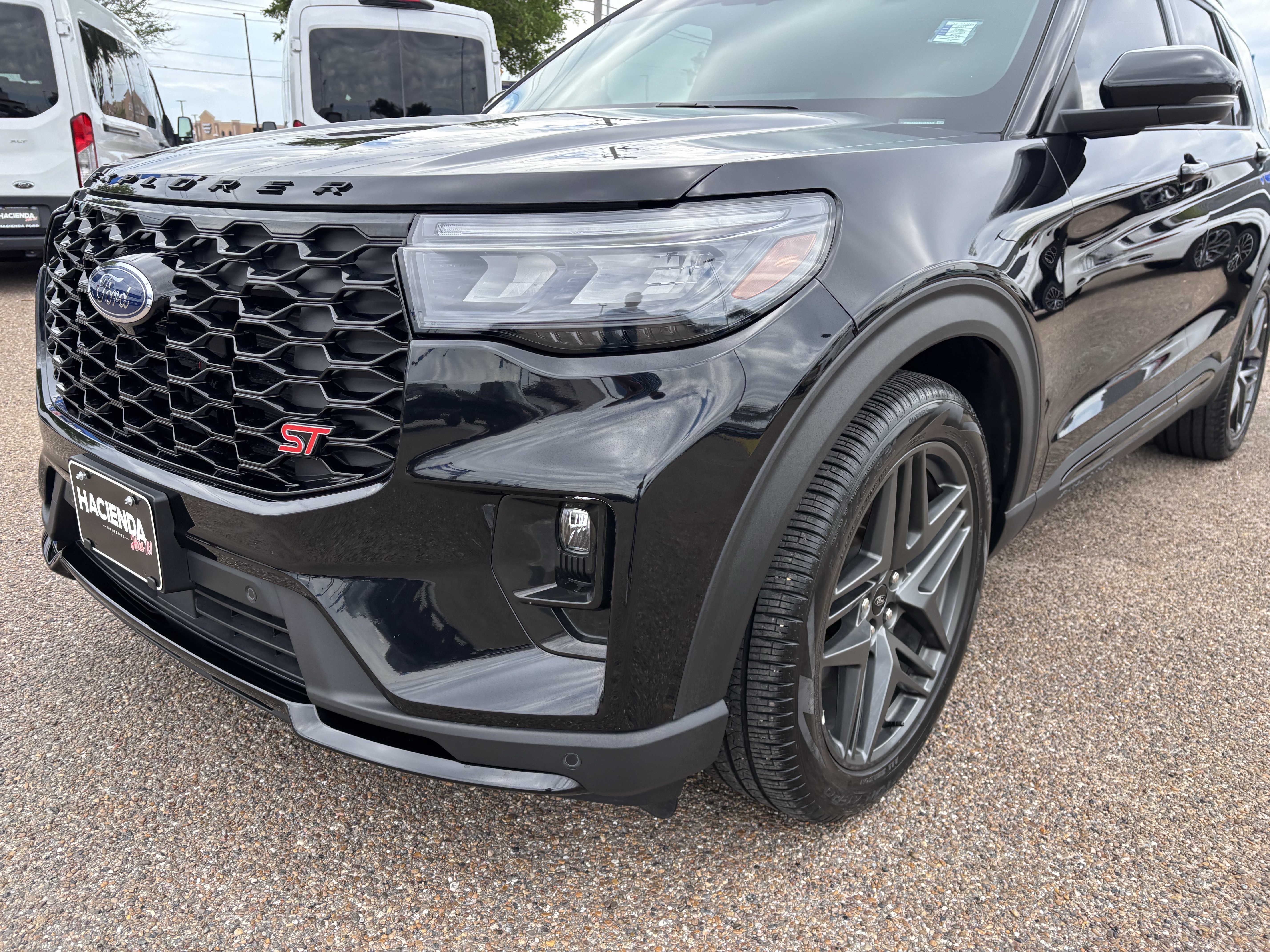 Certified 2025 Ford Explorer ST w/ Sun And Sound Package AWD/4WD image 7