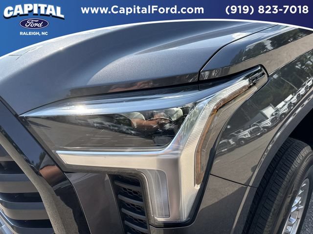 Used 2024 Toyota Tundra SR w/ SR Tow Package AWD/4WD image 11