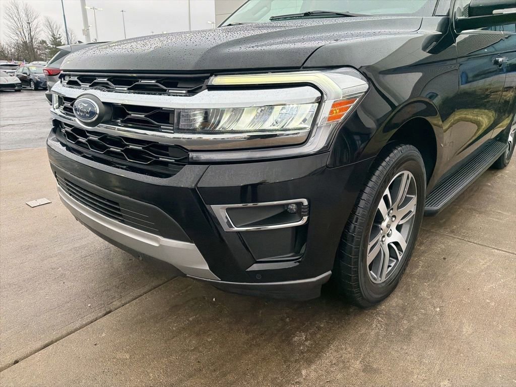 Certified 2024 Ford Expedition Limited image 11
