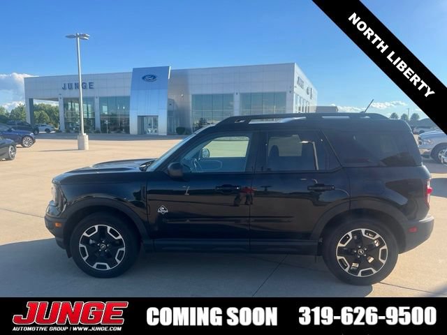 Certified 2023 Ford Bronco Sport Outer Banks w/ Tech Package AWD/4WD image 1