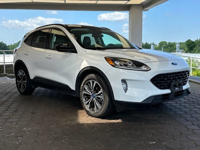 Certified 2022 Ford Escape SEL w/ SEL Stealth AWD Package image 30