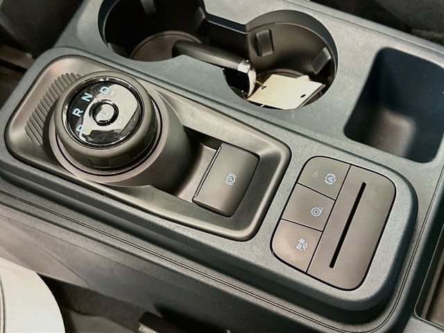 Certified 2024 Ford Maverick Lariat w/ Black Appearance Package FWD image 23