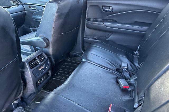 Used 2018 Honda Pilot Touring image 20