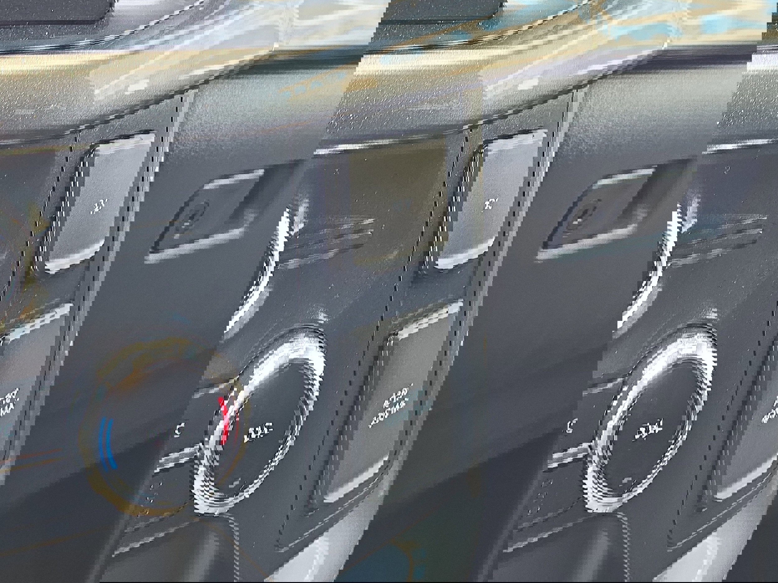 Certified 2022 Ford F150 XLT w/ Equipment Group 302A High image 32