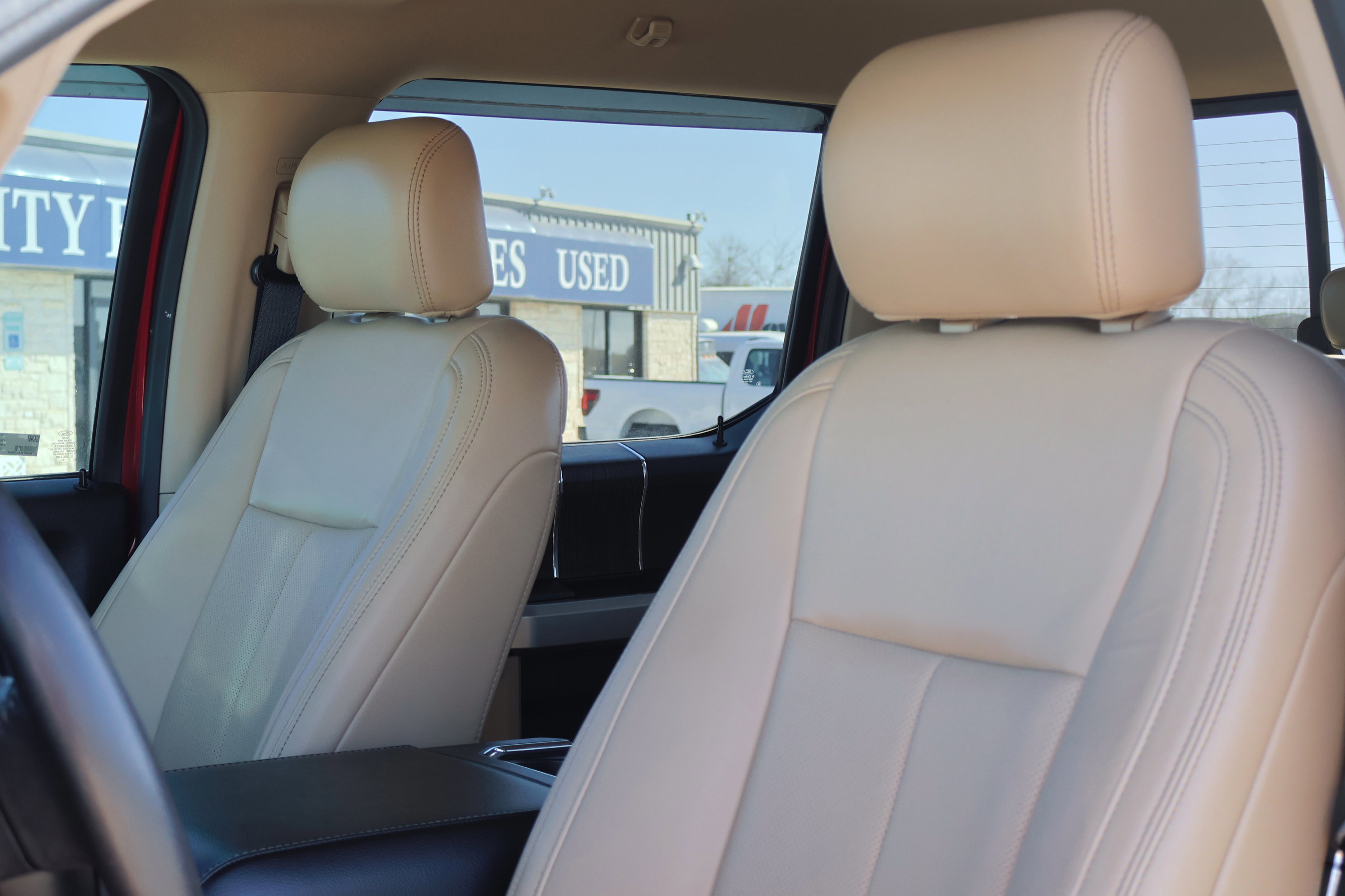 Certified 2020 Ford F350 Lariat w/ Lariat Ultimate Package image 17