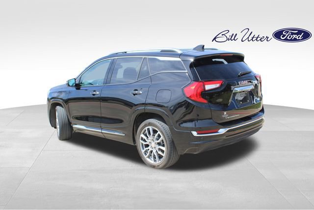 Used 2022 GMC Terrain Denali w/ Denali Premium Package image 3
