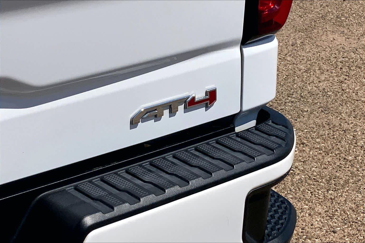 Used 2021 GMC Sierra 1500 AT4 w/ AT4 Preferred Package AWD/4WD image 10