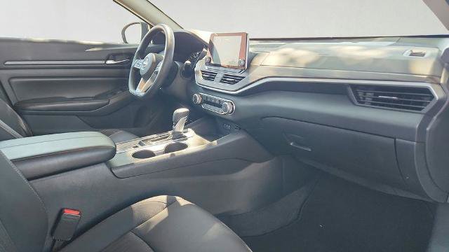 Used 2025 Nissan Altima 2.5 SV AWD/4WD image 29