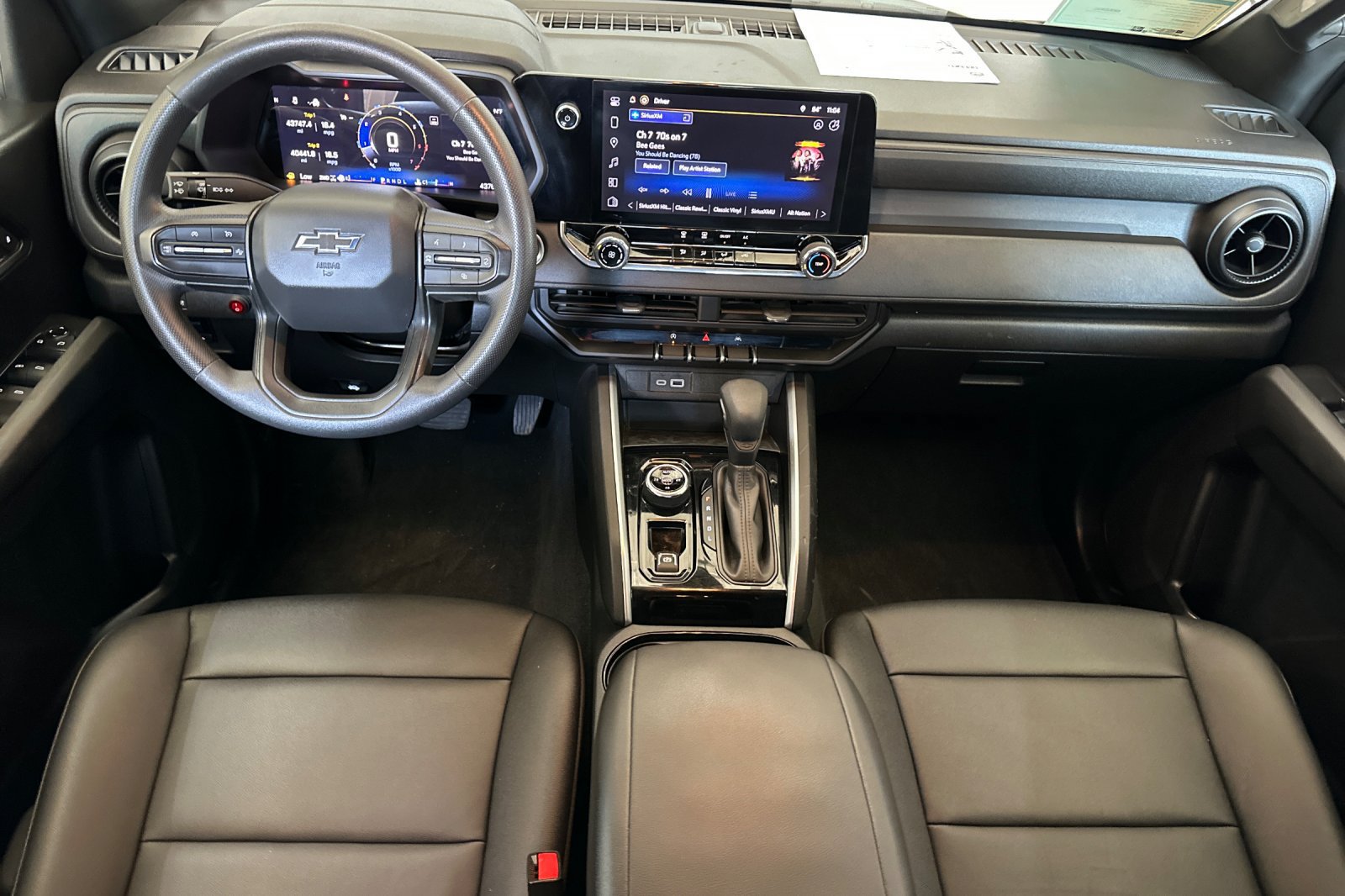 Used 2024 Chevrolet Colorado Trail Boss w/ Advanced Trailering Package AWD/4WD image 12
