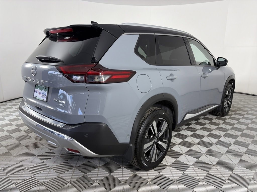 Used 2022 Nissan Rogue Platinum w/ Head-Up Display Package image 7