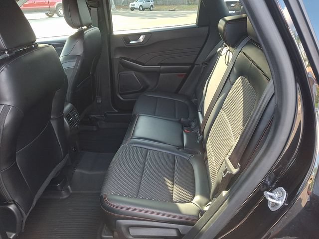 Certified 2024 Ford Escape ST-Line Select w/ Tech Pack #1 AWD/4WD image 10