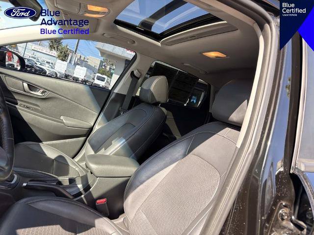 Used 2021 Hyundai Kona Limited w/ Cargo Package FWD image 17