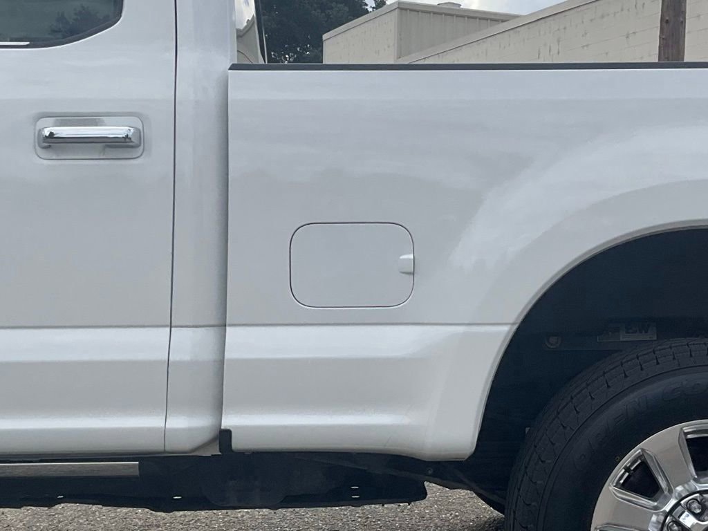 Certified 2022 Ford F350 Platinum w/ FX4 Off-Road Package image 26