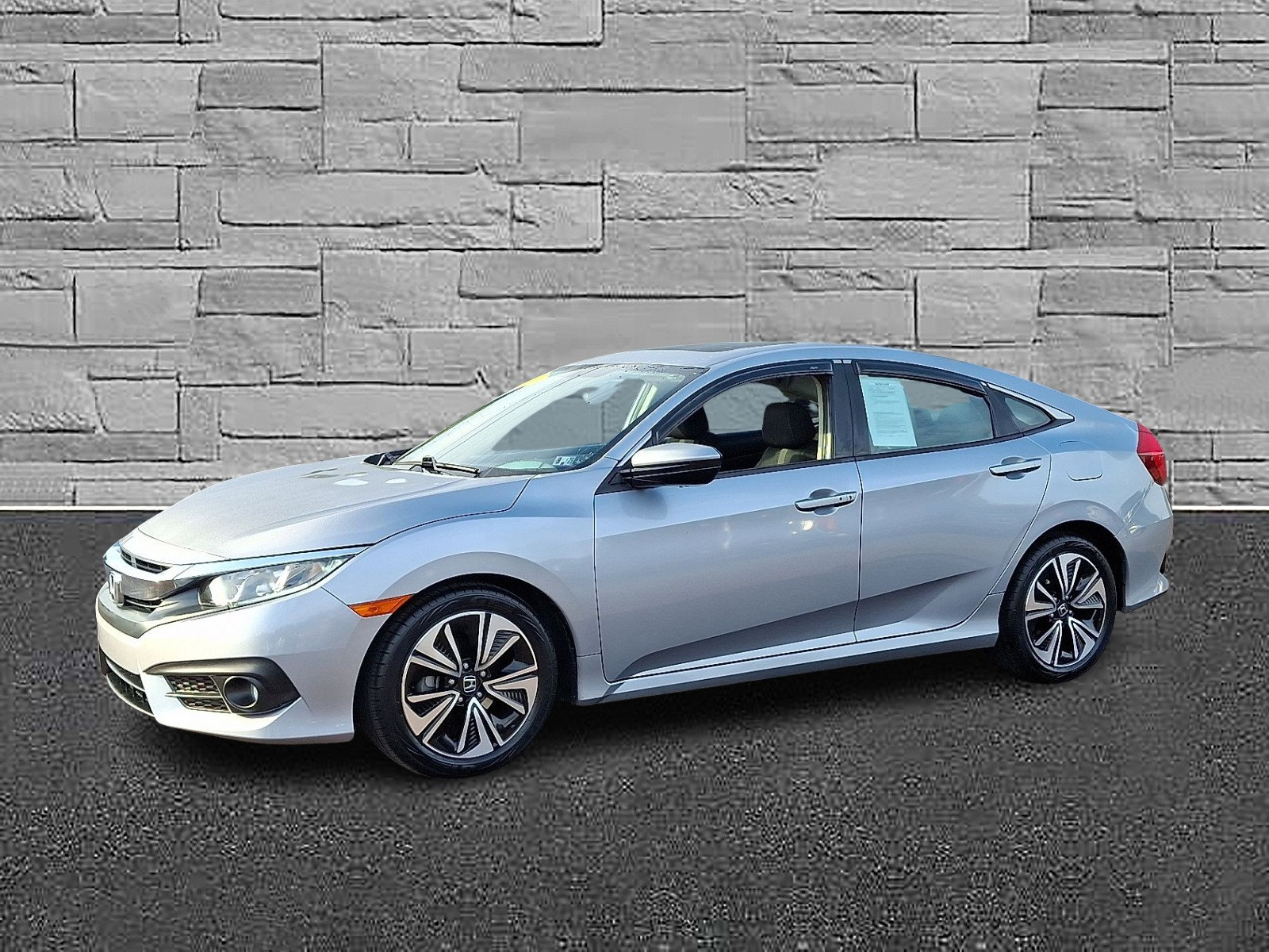 Used 2017 Honda Civic EX-T image 5