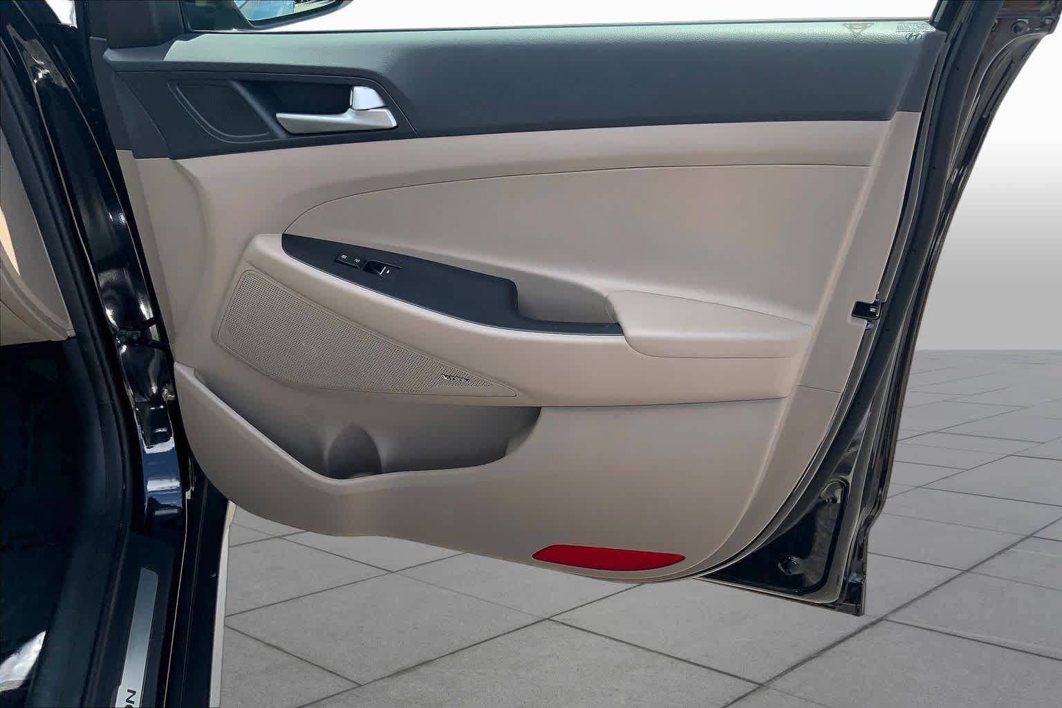 Used 2021 Hyundai Tucson Limited FWD image 22