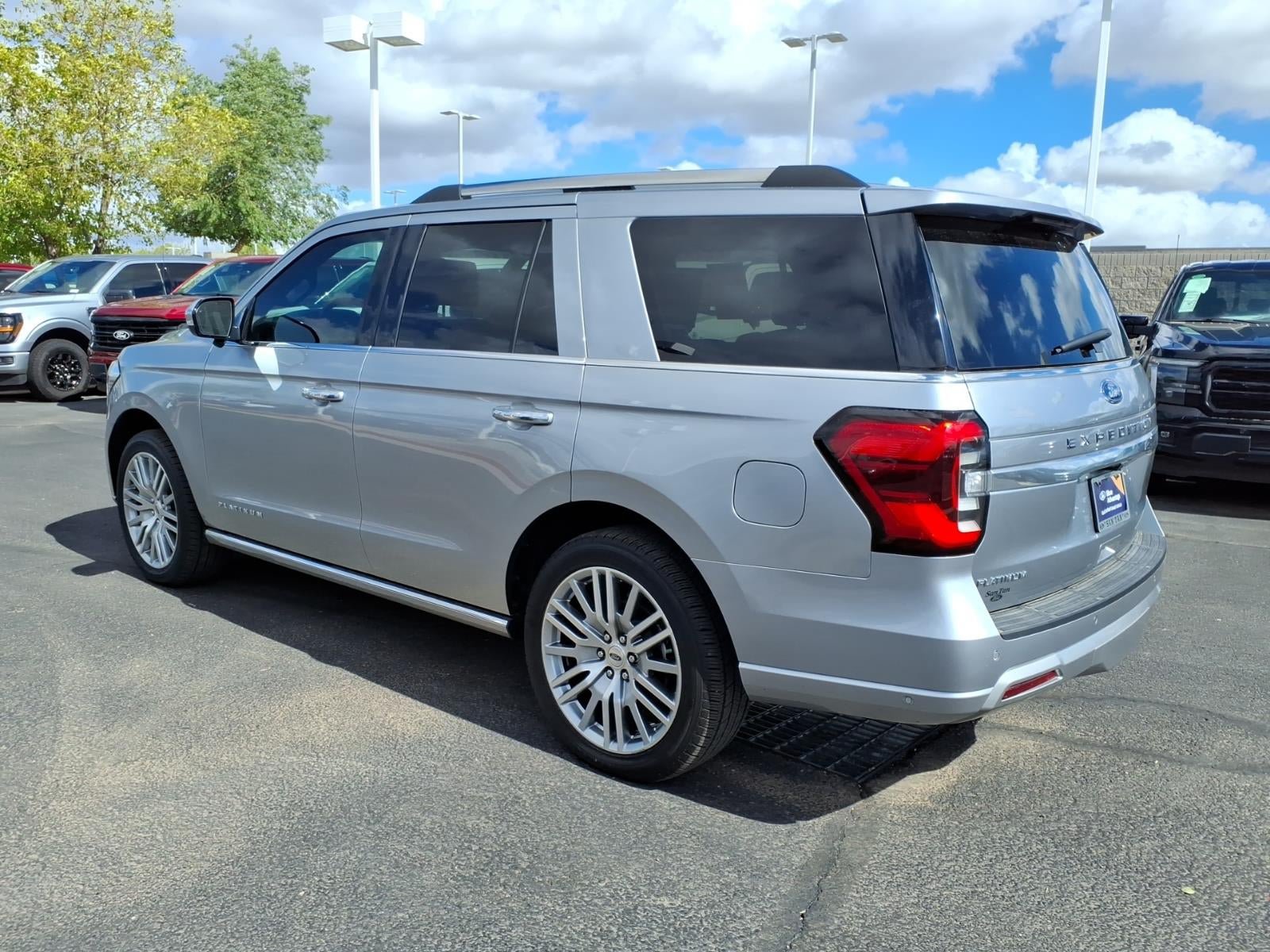 Certified 2024 Ford Expedition Platinum AWD/4WD image 6