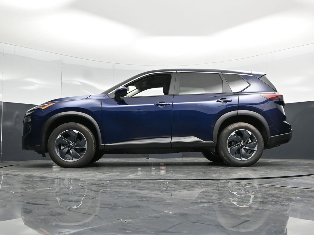 Used 2025 Nissan Rogue SV AWD/4WD image 57