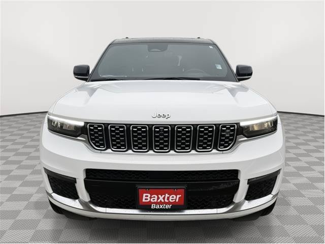 Used 2023 Jeep Grand Cherokee L Summit AWD/4WD image 2