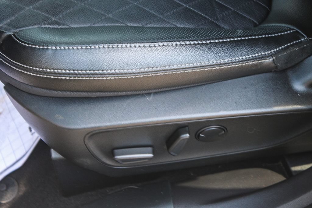 Certified 2023 Ford Escape Platinum w/ Premium Technology Package FWD image 25