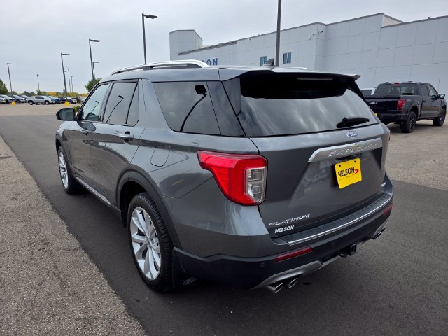 Certified 2024 Ford Explorer Platinum w/ Technology Package AWD/4WD image 13
