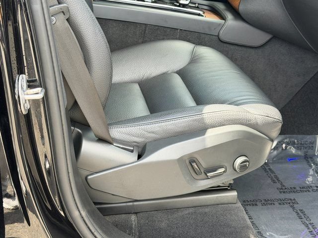 Used 2023 Volvo XC90 B6 Plus w/ Protection Package Premier AWD/4WD image 31