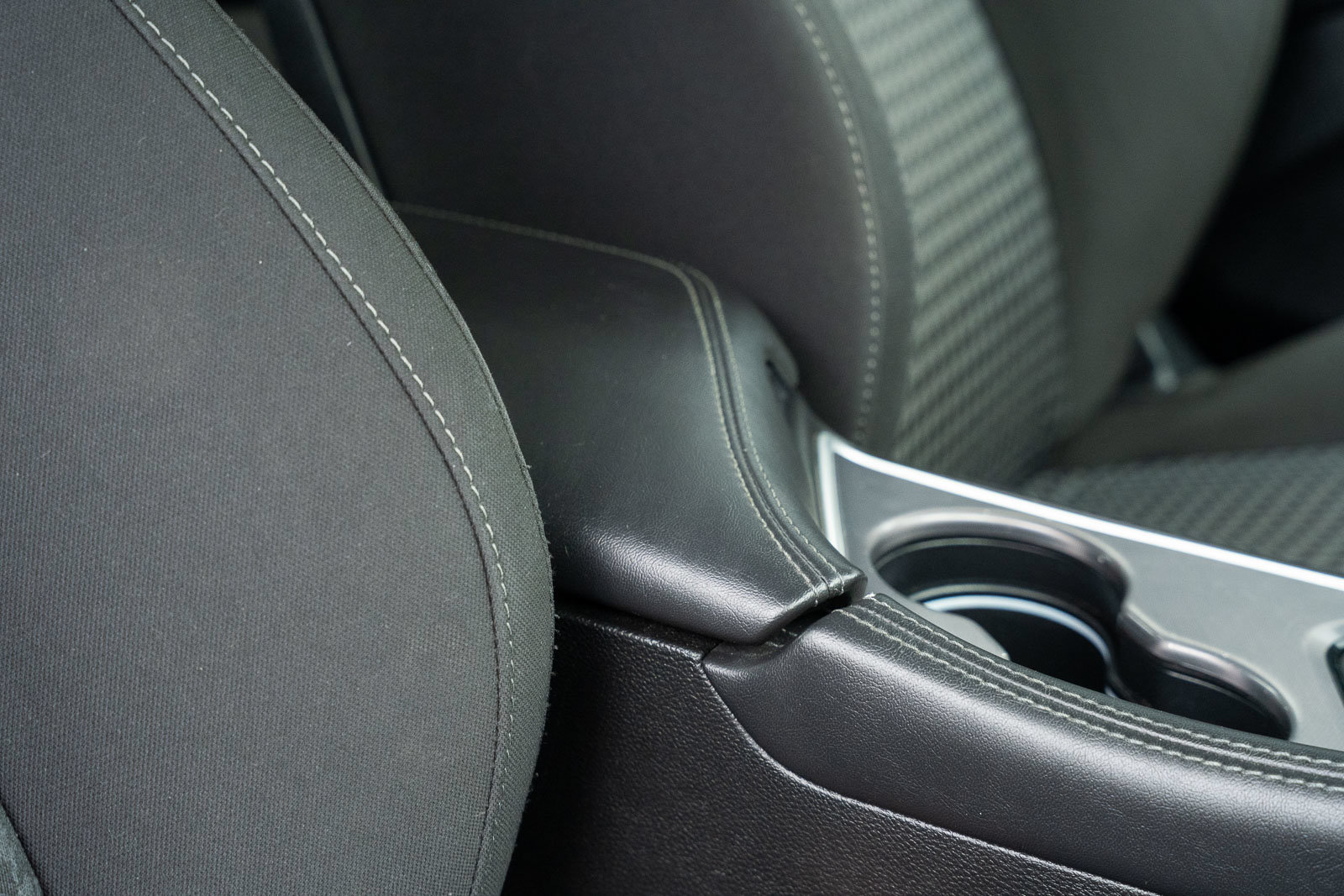 Used 2020 Dodge Challenger R/T RWD image 16