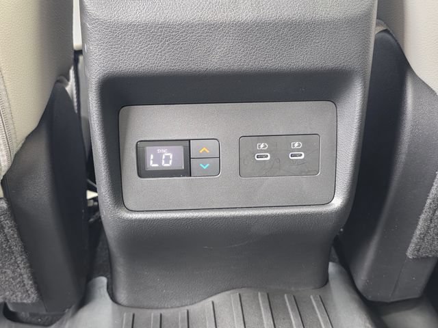 Used 2024 Nissan Rogue SL w/ SL Premium Package FWD image 18