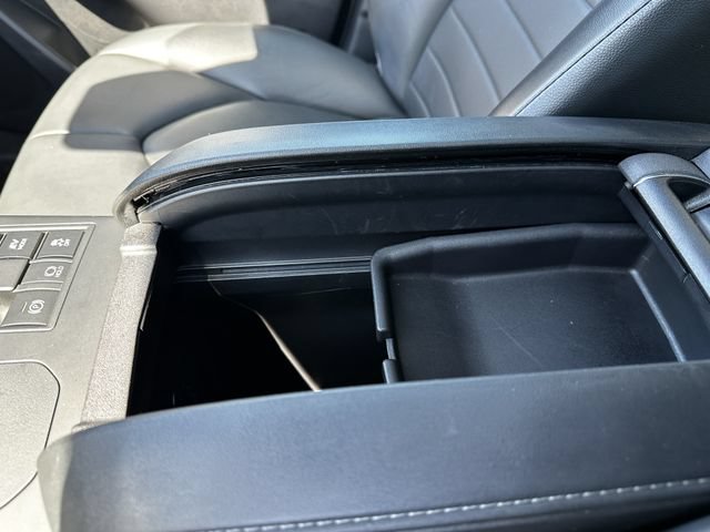 Used 2023 Toyota Highlander XLE AWD/4WD image 26